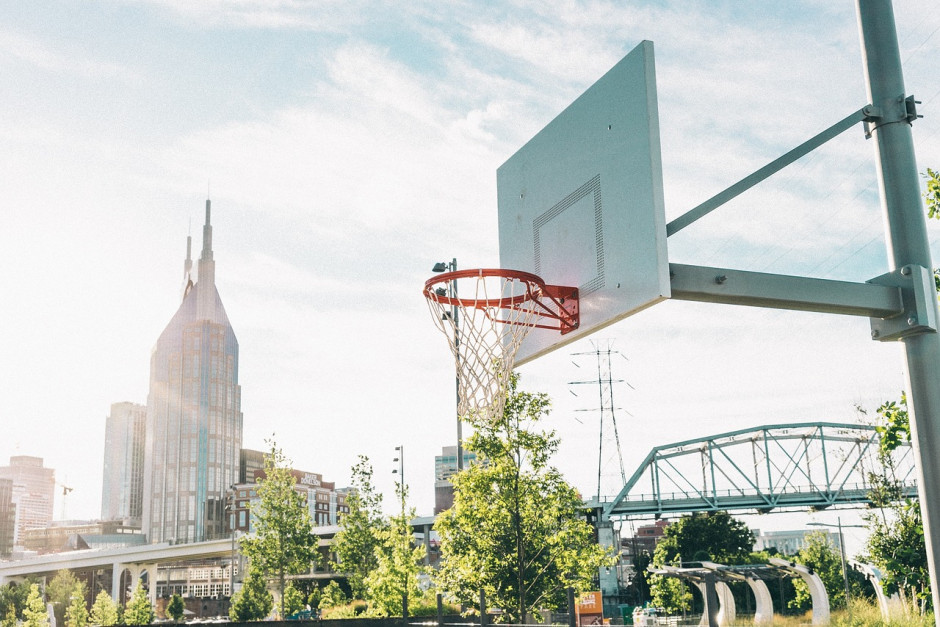 双塔合砍23+10：胡金秋余嘉豪基本锁定亚洲杯 大概率与周琦组三塔出征