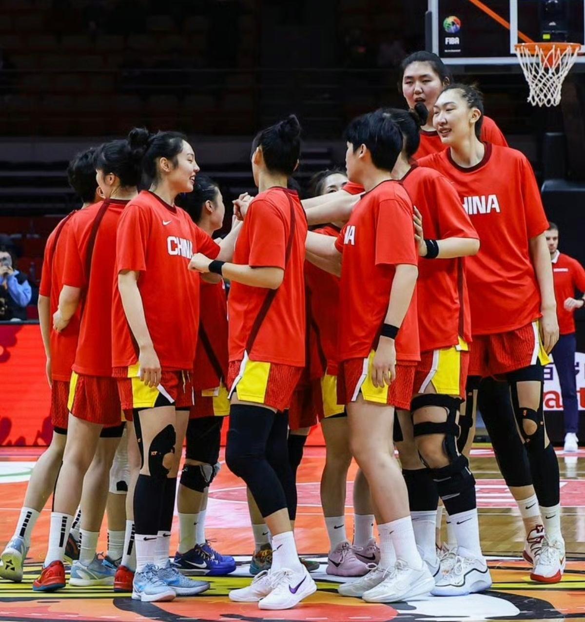 爱奇艺体育观看-一场10分险胜，中国女篮今夜击败捷克队！王思雨14分，韩旭12分